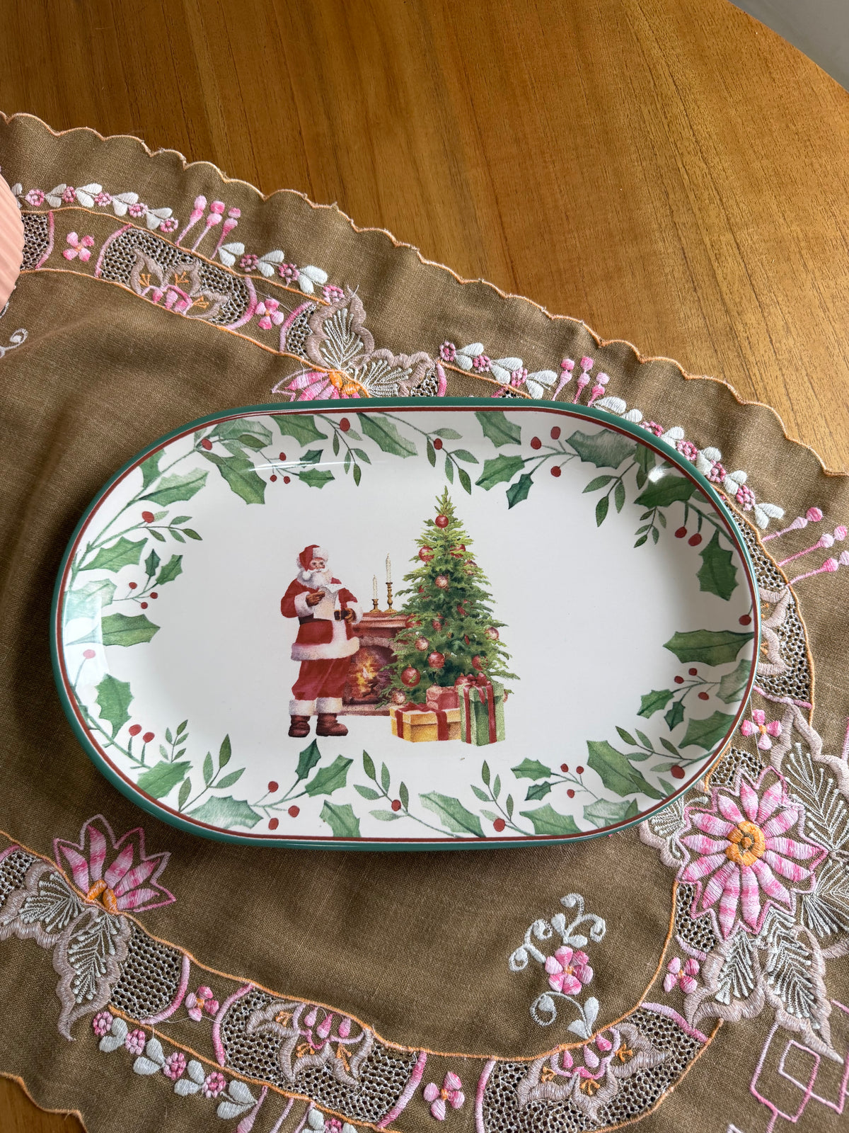 Travessa Oval Natalina Papai Noel 30x25cm – Decoração de Natal