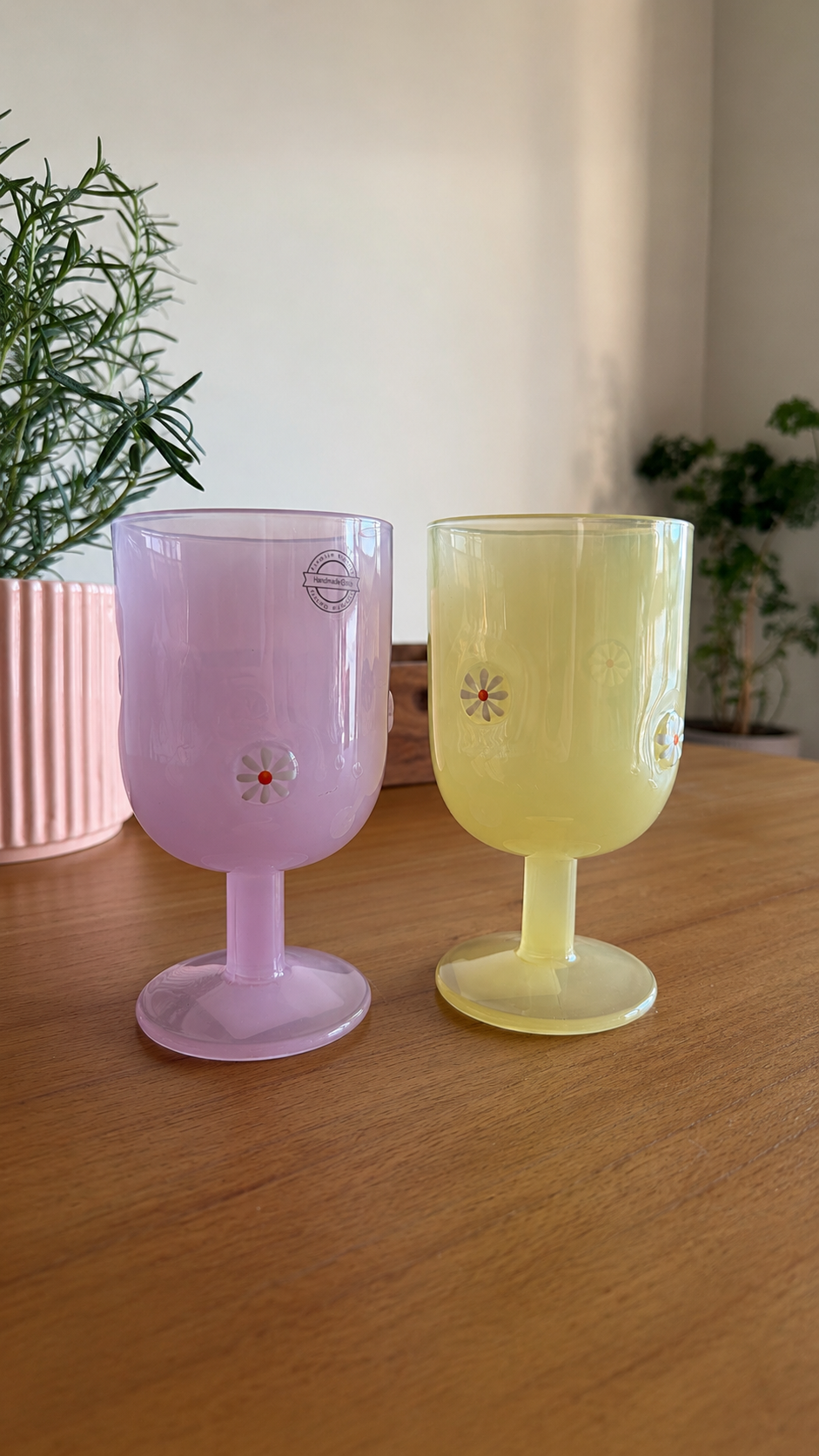 Taça de Vidro Rosa com Flor – 300 ml