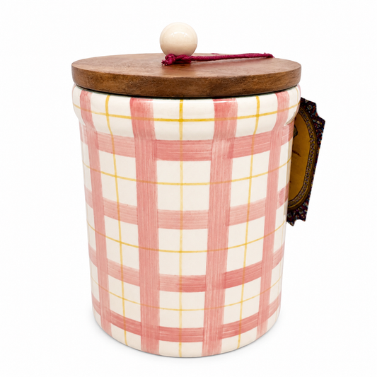 Jaipur in Bloom – Pote de Cerâmica Xadrez Rosa 1,5L com Tampa de Madeira