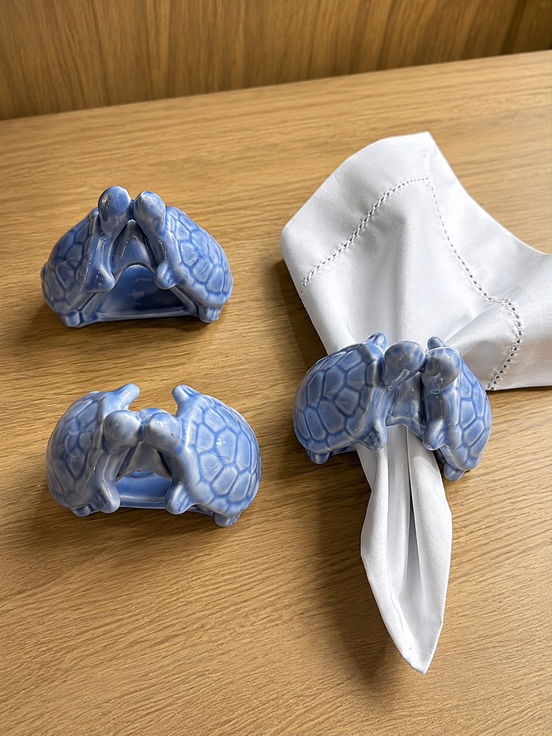 Porta Guardanapo de Cerâmica Casal de Tartarugas Azul Decoração de Mesa