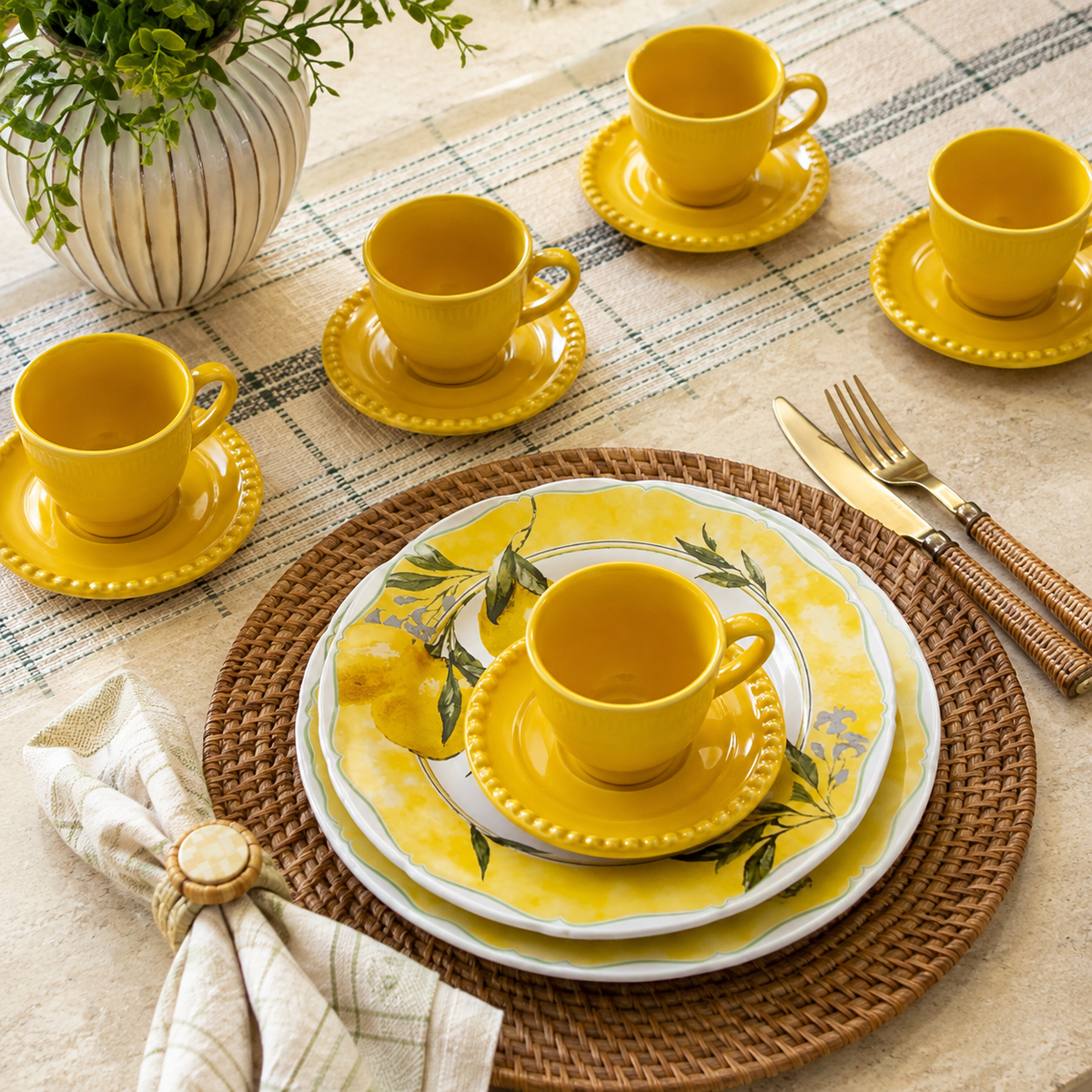 Jogo de Café Amarelo com Pires 90ml – 6 Peças